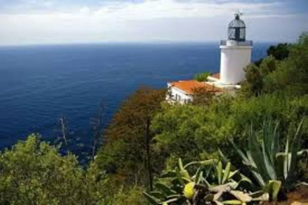 Finca Falguerar, Villa Rural Aislada 0*, Llofríu ספרד